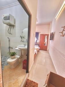 Phòng tắm tại NAMA HOTEL - Ninh Kieu Center