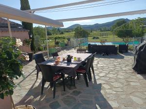 Nespecifikovaný výhled na hory nebo výhled na hory při pohledu z bed and breakfast