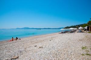 Příroda nedaleko prázdninového domu + 5 fotografií