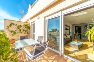 Balkon lub taras w obiekcie Casa Adelfas, Aguamarina