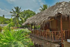 Giardino di Coco Palm Villa and Cabanas