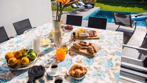 Fotografie z fotogalerie ubytování Stylish villa near Dubrovnik with a swimming pool v destinaci Mlini