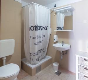 Koupelna v ubytování Hotel Rooms Roccia