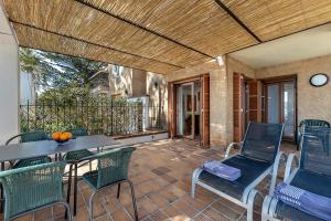 Φωτογραφία από το άλμπουμ του LA GOLA APARTMENT, First-line Beachfront, Newly Refurbished σε Port de Pollensa