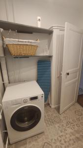 Zdjęcie z galerii obiektu Maison des années 30 - Vic-Sur-Cère - 4 personnes w mieście Vic-sur-Cère