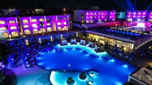 Cleopatra Luxury Resort Sharm - Adults Only 16 years plus内部或周边的泳池