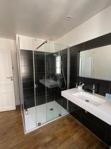 Kúpeľňa v ubytovaní Gde maison avec jardin et spa