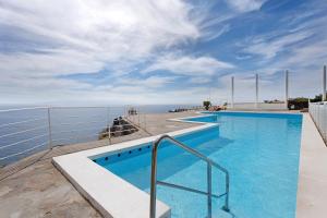 Basen w obiekcie Costa Isora 1 Frontline By Paramount Holidays lub w pobliżu