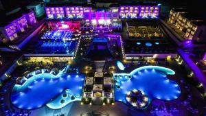 Cleopatra Luxury Resort Sharm - Adults Only 16 years plus内部或周边的泳池