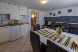 Fotografia z galérie ubytovania Apartments in Crikvenica 39224 v destinácii Crikvenica