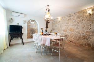 Gallery image of Holiday Home Alegra in Podgora