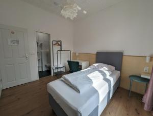 Postel nebo postele na pokoji v ubytování Hotel Tempelhof - City-Messe-Arena