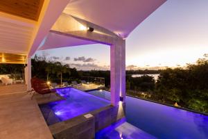 Imagem da galeria de Slowlife Wellness Villa! em Baie Longue