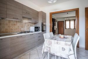 Gallery image of Sestu Lovely Apt W/ Balcony near Spiaggia Poetto! in Sestu +16 photos