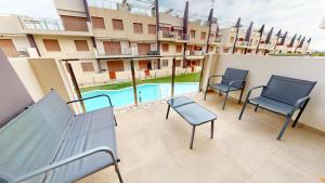 Bazén v ubytovaní Apartamento Bianca Beach alebo v jeho blízkosti