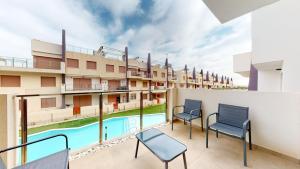 Bazén v ubytovaní Apartamento Bianca Beach alebo v jeho blízkosti