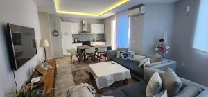 Deluxe Private Apartment next to Grand Blue Fafa resort Golem - Image 9