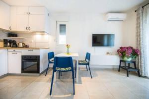 Kuchyň nebo kuchyňský kout v ubytování Apartman Nane