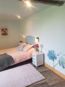 Zdjęcie z galerii obiektu La maison vanillier w mieście Saint-Cyr-du-Bailleul