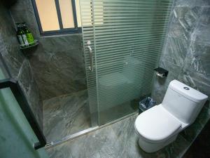 A bathroom at Mount View Cottage
