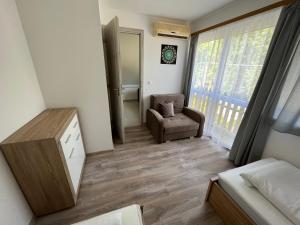 Posezení v ubytování SunSet Beach Apartman