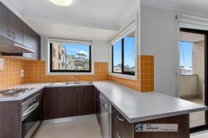 Η κουζίνα ή μικρή κουζίνα στο 2-146 Thompson Ave Cowes