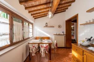 Kuchyň nebo kuchyňský kout v ubytování Lajatico Rentals - Casa di Alice nel Borgo