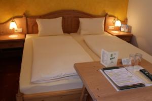 Letto o letti in una camera di Hotel Domittner