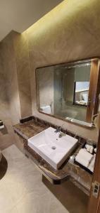 Quynh Trang Hung Yen Hotel tesisinde bir banyo