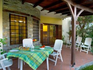 Patio nebo venkovní prostory v ubytování Amaryllis Summer Maisonettes