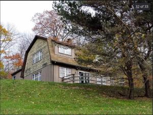 a house sitting on top of a hill at Breathtaking views. Hot tub. Huge Deck. Fast Wifi in Andes