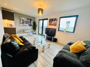 Gallery image of Lush Cardiff Bay Apartment with Secure Parking and Fast Wifi in Cardiff