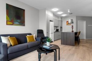 Kuchyň nebo kuchyňský kout v ubytování Tower Apartments