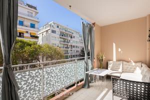 Balkón alebo terasa v ubytovaní Suite MIAMI Five stars holiday house
