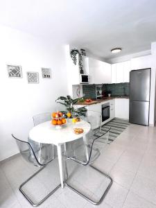 Kuchyň nebo kuchyňský kout v ubytování Beach Sun Arena + 21 fotografií