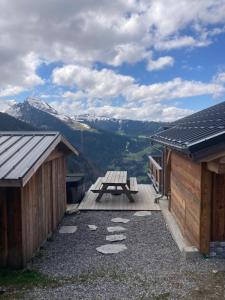 山景或在木屋看到的山景