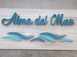 a sign that readsisma del mar on the side of a building at Casa Alma del mar in Montesilvano