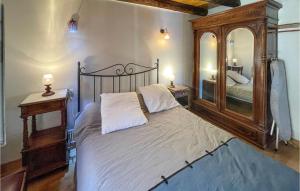 2 Bedroom Cozy Home In Bidarray客房内的一张或多张床位