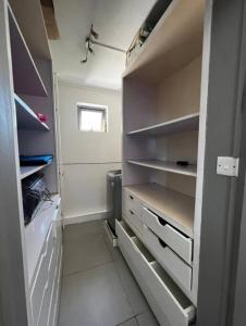 Voodi või voodid majutusasutuse Seaview Sunset Apartment toas