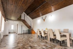 Khu vực ghế ngồi tại Cabana haiduk