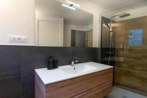 Koupelna v ubytování A CASA DI LUPO + 11 fotografií