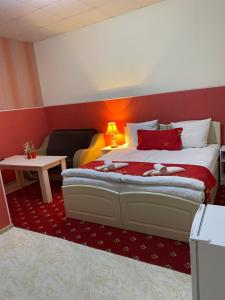 Postel nebo postele na pokoji v ubytování Lind Guest House B&B
