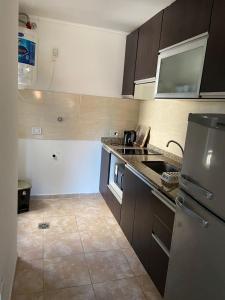 Regia Apartamentos Posadas的厨房或小厨房
