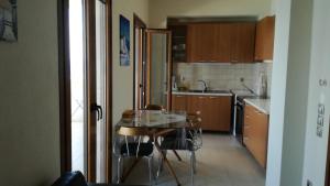 Zdjęcie z galerii obiektu Ioanna - Panoramic Sea View Apartment w Áfitos +37 zdjęć