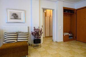 A seating area at Marine Luxury Apartment Kalamata