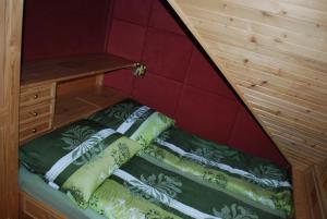 Postel nebo postele na pokoji v ubytování Apartma Mihovc