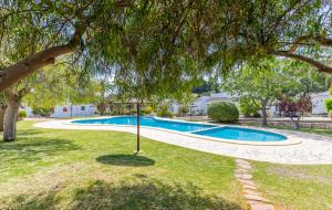 Bazén v ubytování Las Flores Villa Moraira by Nora Nice nebo v jeho okolí
