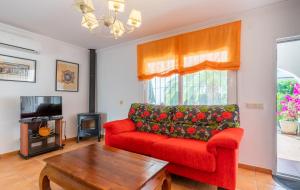 TV a/nebo společenská místnost v ubytování Las Flores Villa Moraira by Nora Nice