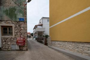 Fotografie z fotogalerie ubytování Apartments by the sea Tkon, Pasman - 17360 v destinaci Tkon