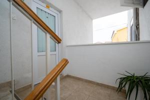 Fotografie z fotogalerie ubytování Apartments by the sea Tkon, Pasman - 17360 v destinaci Tkon